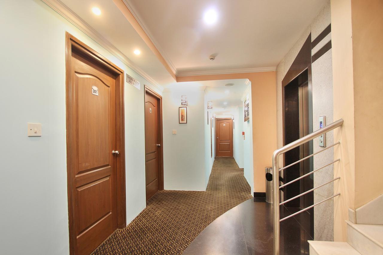 Oyo 6110 Thalassa Suites Bangalore Buitenkant foto