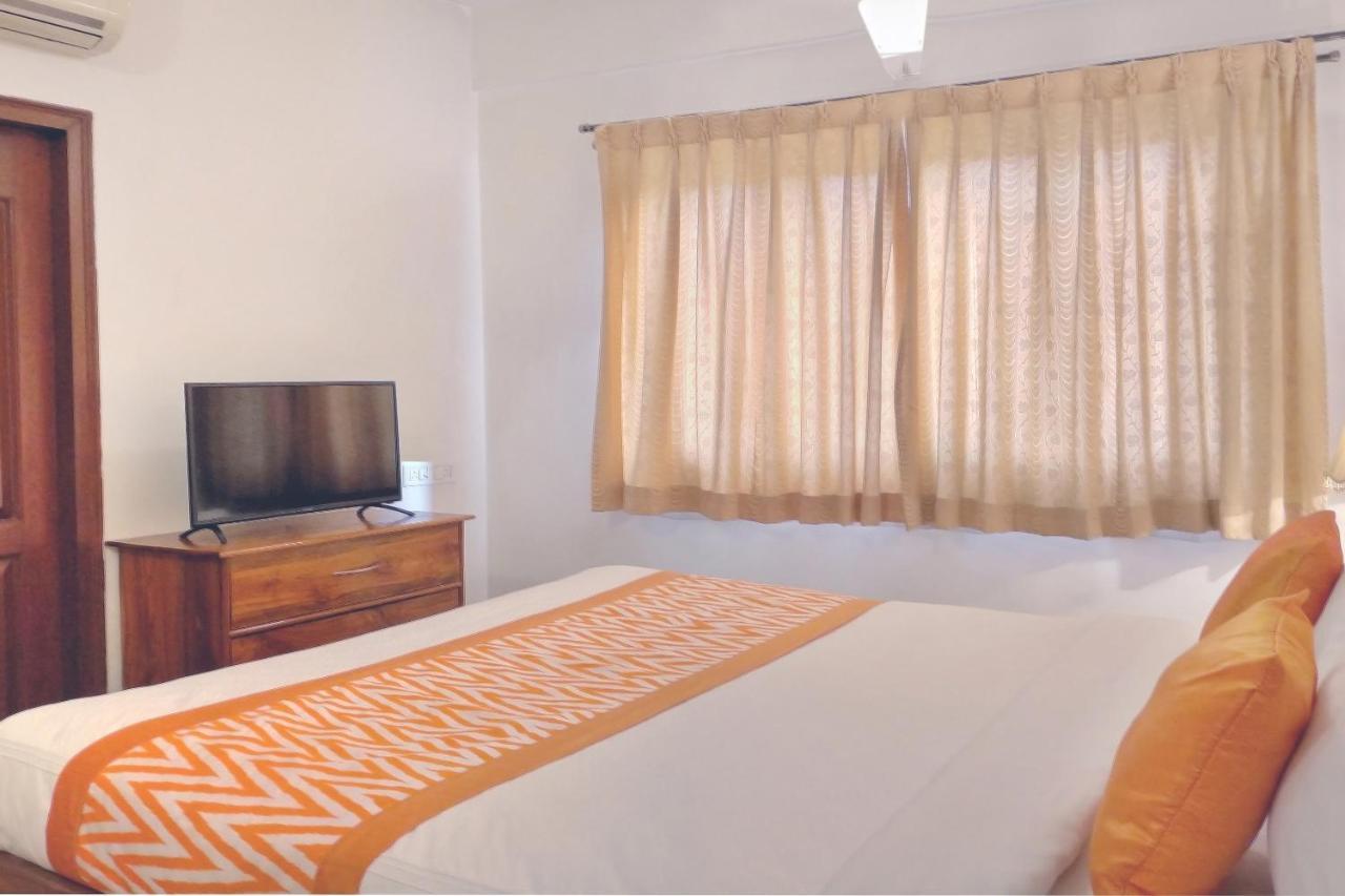 Oyo 6110 Thalassa Suites Bangalore Buitenkant foto