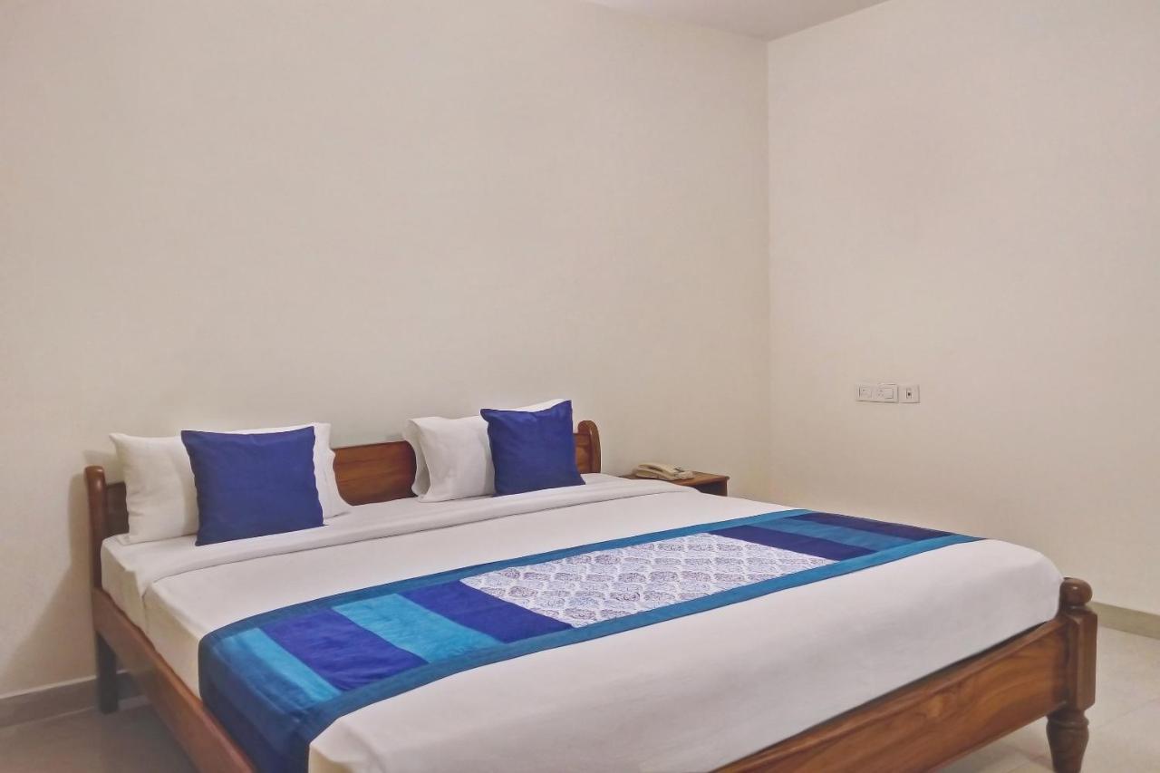 Oyo 6110 Thalassa Suites Bangalore Buitenkant foto